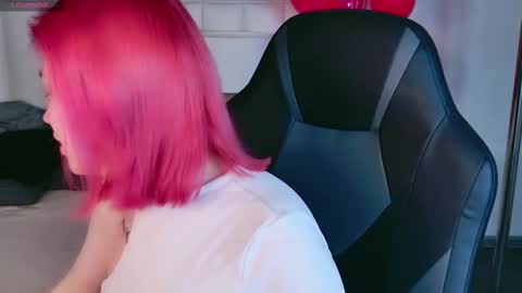 Snapshot of lisa_adam chatting on February 18, 4:26 am lissi online show from February 18, 4:26 am