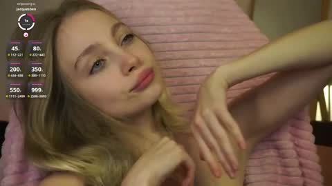 Snapshot of lisa_babymetal chatting on December 13, 7:21 pm Lisa online show from December 13, 7:21 pm