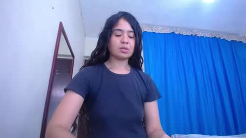 lisa_branch online show from January 6, 7:56 pm