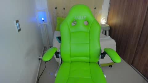 Snapshot of lisa_gerrard_ chatting on January 28, 3:14 pm Lisa online show from January 28, 3:14 pm