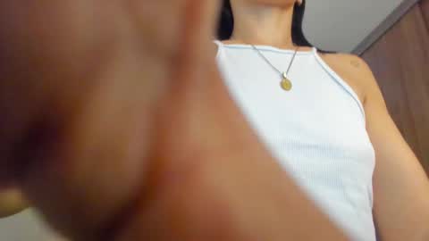 Snapshot of lisa_gerrard_ chatting on February 10, 2:59 pm Lisa online show from February 10, 2:59 pm