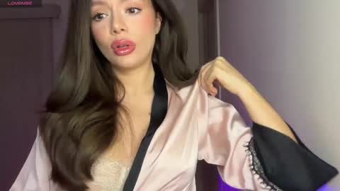 lisa_graham online show from February 11, 4:39 am