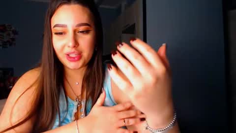 Snapshot of lisa_lady_golden chatting on September 18, 2:35 am lisa_lady_golden online show from September 18, 2:35 am