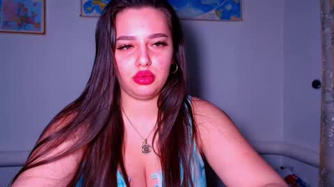 Snapshot of lisa_lady_golden chatting on November 12, 9:03 pm lisa_lady_golden online show from November 12, 9:03 pm