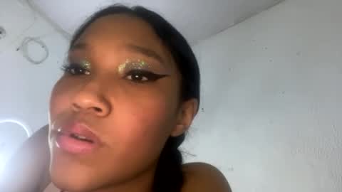 Lisa online show from October 3, 5:04 am