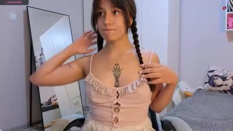 Snapshot of lisa_mzemta chatting on September 18, 8:22 pm Lisa online show from September 18, 8:22 pm