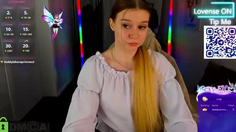lisa_rabbit online show from June 8, 12:03 am