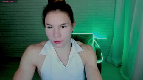 Snapshot of lisa_ree_ chatting on December 27, 8:39 pm lisa online show from December 27, 8:39 pm