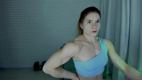 Snapshot of lisa_ree_ chatting on October 8, 11:13 pm lisa online show from October 8, 11:13 pm