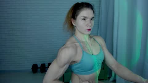 Snapshot of lisa_ree_ chatting on October 16, 10:55 pm lisa online show from October 16, 10:55 pm