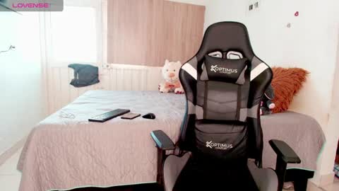 Snapshot of lisa_sexxy chatting on June 21, 8:22 pm faisury online show from June 21, 8:22 pm
