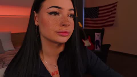 Snapshot of lisaaaliss chatting on July 18, 10:41 am lisaaaliss online show from July 18, 10:41 am