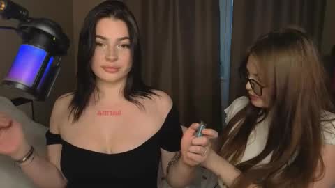 Lisa and Den online show from September 28, 10:31 am