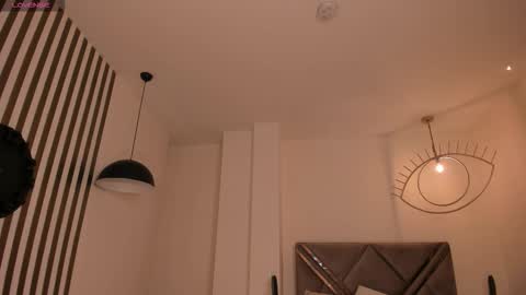 Lisa  Flowers online show from March 24, 11:04 am