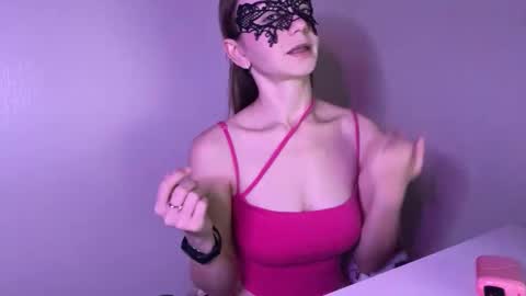 Lisa online show from September 18, 11:34 am