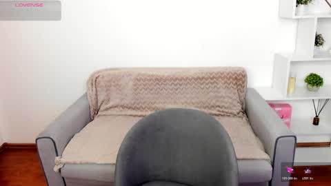 Lisa online show from April 23, 7:52 am