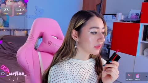 Snapshot of lisamayson chatting on December 3, 12:35 am   LISA   online show from December 3, 12:35 am