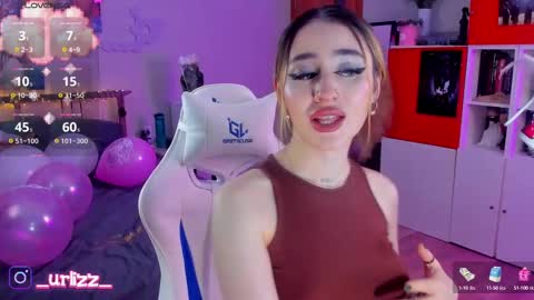 Snapshot of lisamayson chatting on March 8, 8:35 pm   LISA   online show from March 8, 8:35 pm