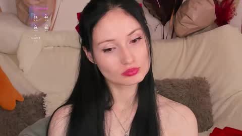 Lisa Moore online show from December 2, 12:10 pm