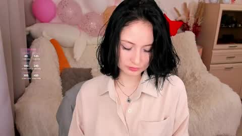 Lisa Moore online show from April 22, 6:53 pm