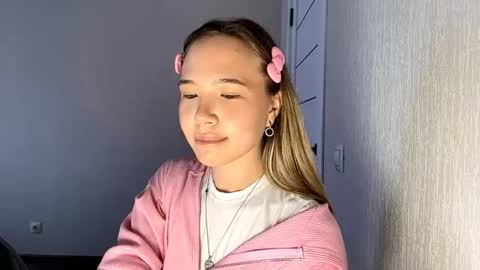 Snapshot of lisandrasteed chatting on March 16, 7:01 am lisandrasteed online show from March 16, 7:01 am