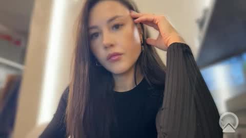 Snapshot of lisandriaaa chatting on May 28, 10:34 am lisandriaaa online show from May 28, 10:34 am