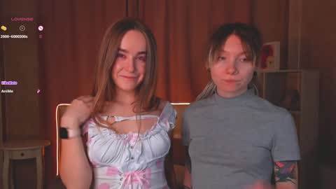 Hello our names are Kate and Alice this is our first day here. online show from January 6, 1:09 am