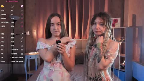 Hello our names are Kate and Alice this is our first day here. online show from January 17, 1:15 am