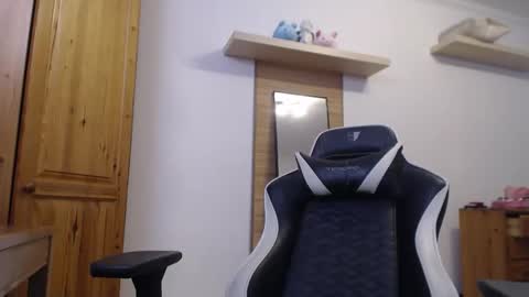 Lisaskybaby online show from March 26, 8:31 am