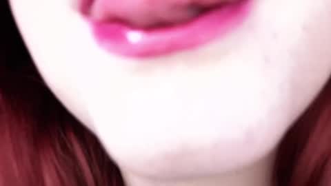 Snapshot of lisavamp chatting on December 10, 12:28 am LisaVamp online show from December 10, 12:28 am