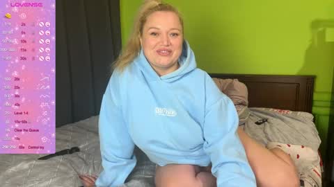 Lisa online show from January 15, 7:28 pm