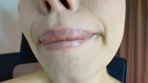 Lisbet online show from March 19, 3:05 pm