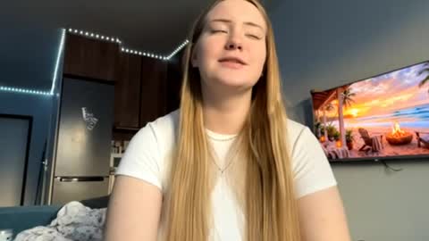 Snapshot of lisi_kiss_ chatting on May 16, 5:12 pm Aurora online show from May 16, 5:12 pm