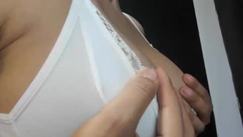 Snapshot of lisla21 chatting on February 19, 12:39 am Andrea and Charlotte online show from February 19, 12:39 am