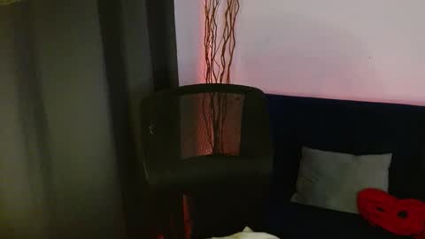  Liss  online show from December 1, 3:33 am