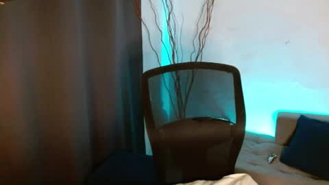 Snapshot of liss_petty chatting on June 8, 5:52 am Liss online show from June 8, 5:52 am