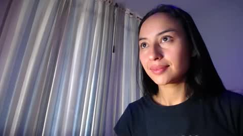 Snapshot of lissa2021 chatting on April 3, 1:20 pm Lisa online show from April 3, 1:20 pm