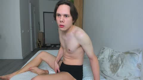 Alfie online show from December 9, 12:45 am