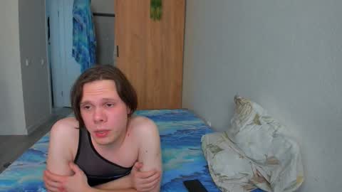 Alfie online show from December 11, 8:07 pm