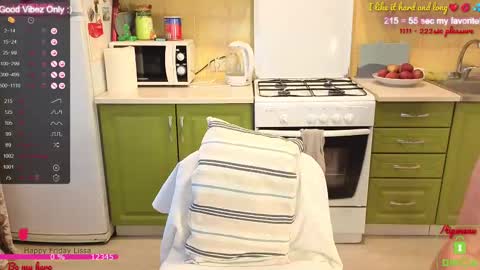 Snapshot of lissa_charmingmilf chatting on October 10, 1:32 pm I will be online December 1 at 7PM time Moscow online show from October 10, 1:32 pm