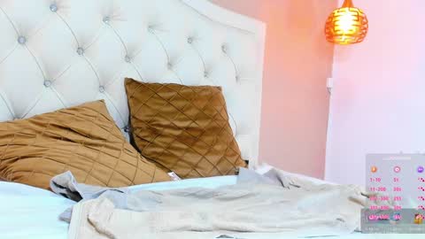 L I S S A  online show from January 16, 6:25 am