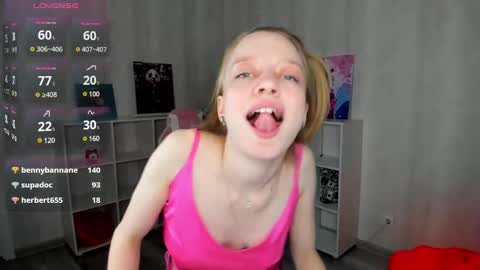 Snapshot of lissa_kitsune chatting on January 25, 1:41 pm Lissa online show from January 25, 1:41 pm