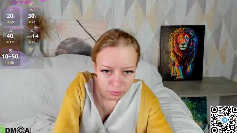 Snapshot of lissa_kitsune chatting on September 9, 8:25 am Lissa online show from September 9, 8:25 am