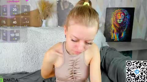 Snapshot of lissa_kitsune chatting on September 21, 7:21 am Lissa online show from September 21, 7:21 am