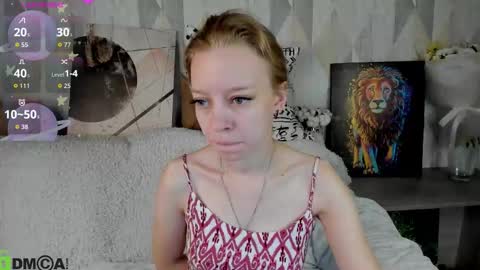 Snapshot of lissa_kitsune chatting on September 23, 7:44 am Lissa online show from September 23, 7:44 am