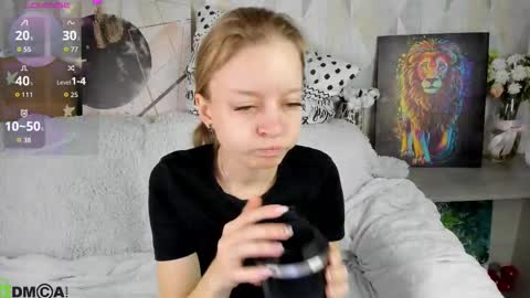 Snapshot of lissa_kitsune chatting on September 29, 6:51 am Lissa online show from September 29, 6:51 am