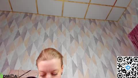 Snapshot of lissa_kitsune chatting on October 12, 6:18 pm Lissa online show from October 12, 6:18 pm