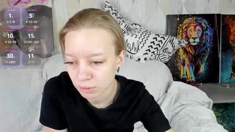 Snapshot of lissa_kitsune chatting on October 15, 9:20 am Lissa online show from October 15, 9:20 am