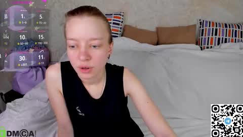 Snapshot of lissa_kitsune chatting on November 27, 7:43 am Lissa online show from November 27, 7:43 am