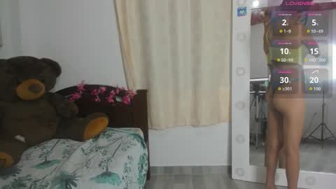 lissa_petitee online show from November 20, 9:53 am